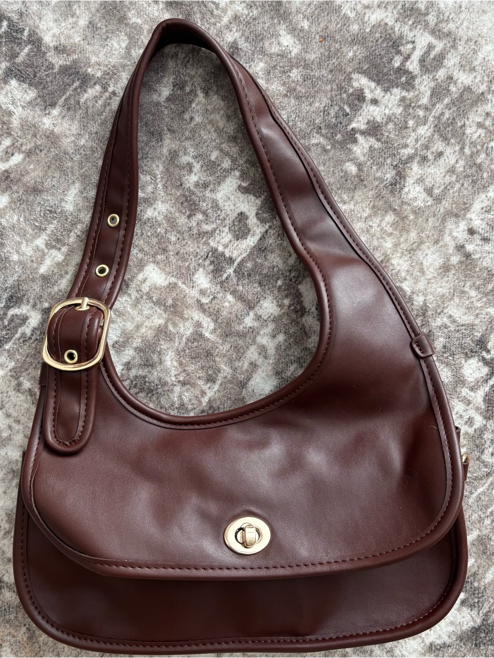Classic Brown Shoulder Bag with Turn-Lock Closure